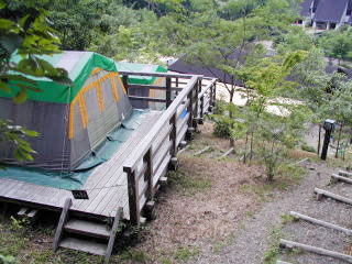 キャンプ場